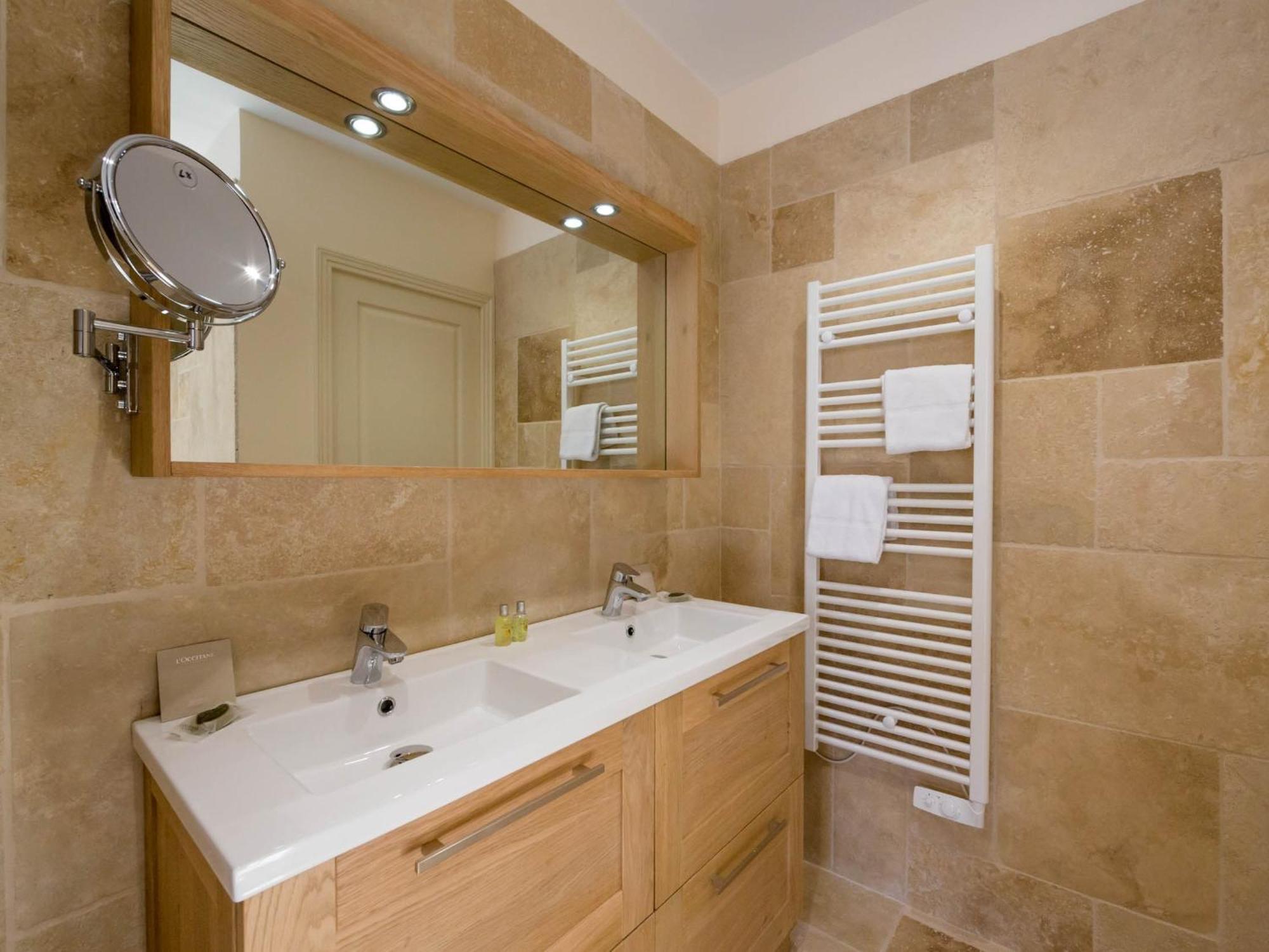 Le Cara Omael 2D Appartement Beaune  Kamer foto