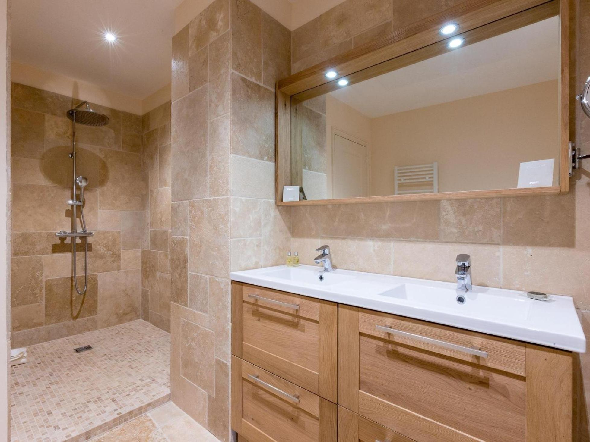 Le Cara Omael 2D Appartement Beaune  Kamer foto